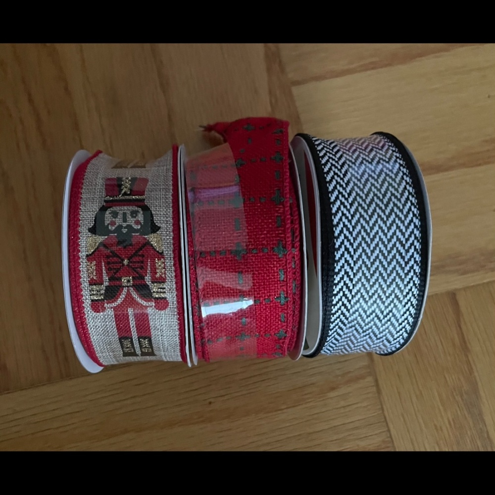 Wired Ribbons - Picture 4 of 4
